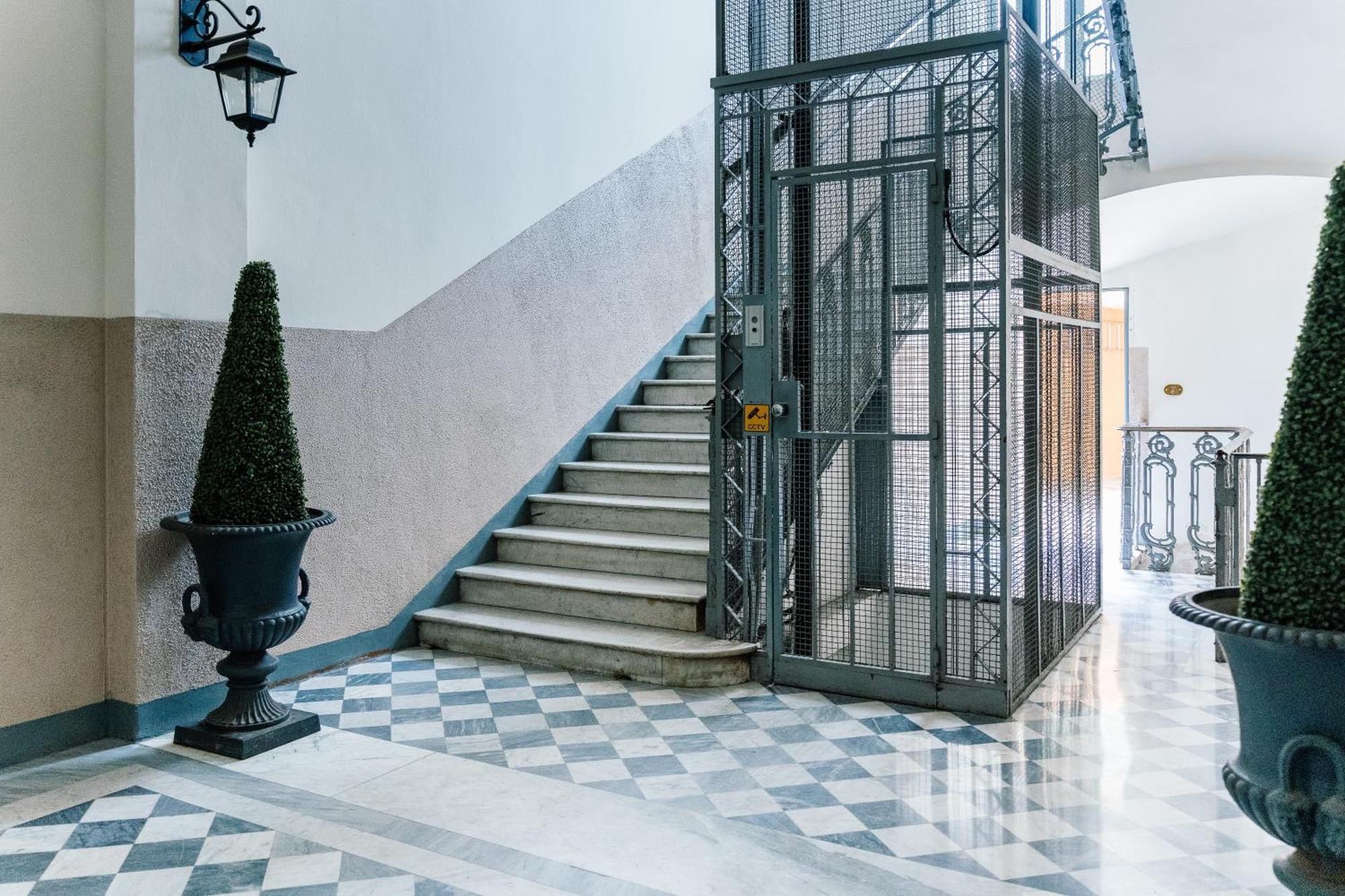 Indipendenza Mansion City Centre Bolonia Exterior foto